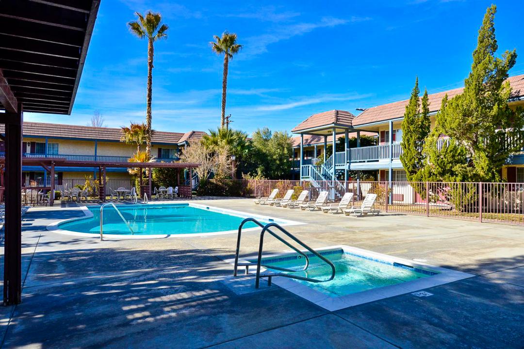 hotels in lancaster ca ave i