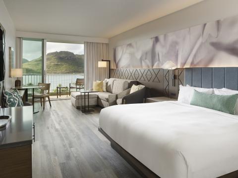 A Deluxe Oceanview guestroom at The Royal Sonesta Kaua'i Resort Lihue.