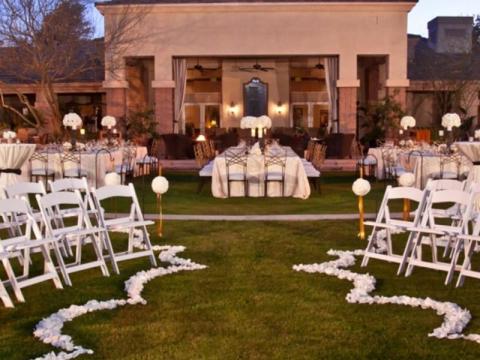 ceremony in the round terrace lawn