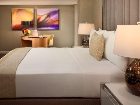 Houston Galleria Hotel Bed
